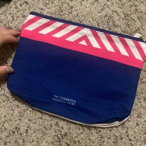 NWT cosmetics company store makeup pouch